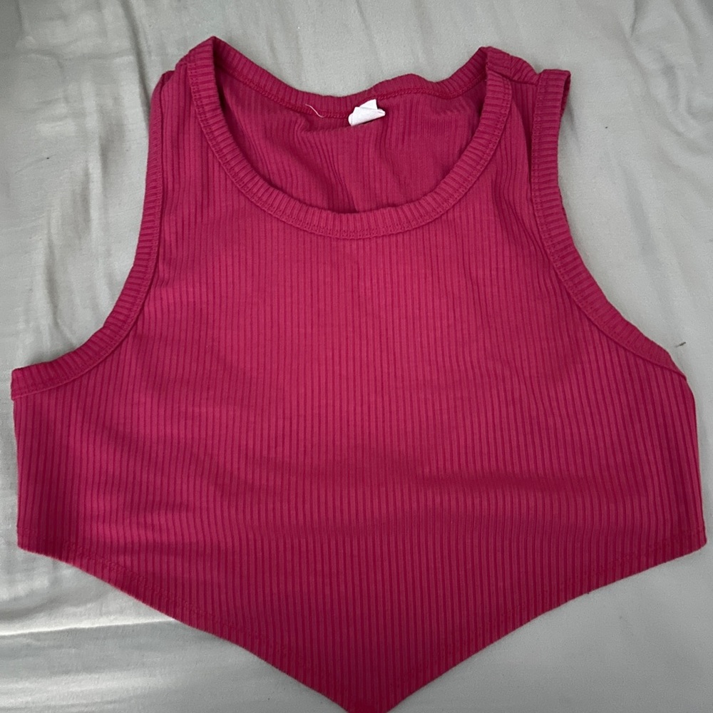 v bottom crop top